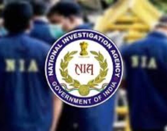 एनआईए टीम कर रही छापेमारी